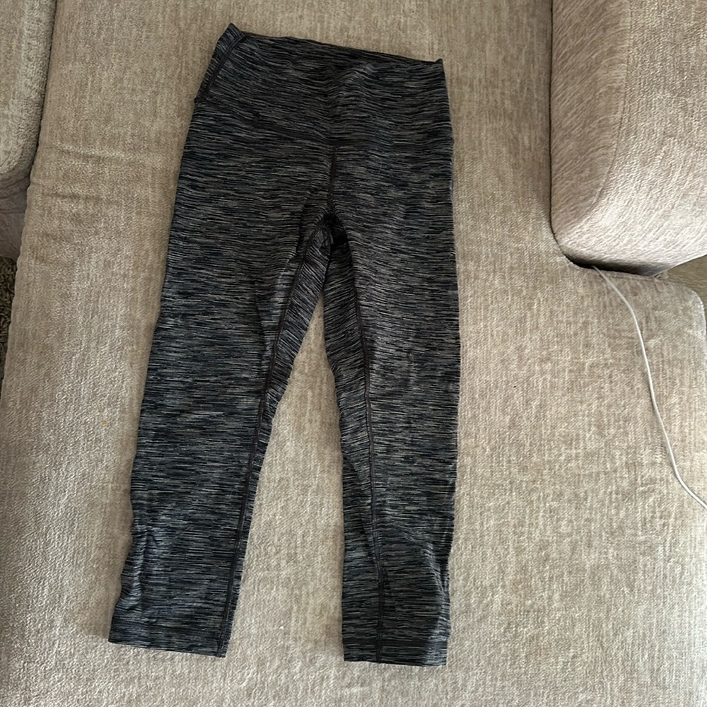 Lululemon cropped leggings